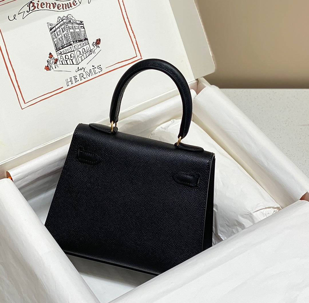 KELLY MINI 20 BAG IN BLACK CALFSKIN WITH GOLD HARDWARE