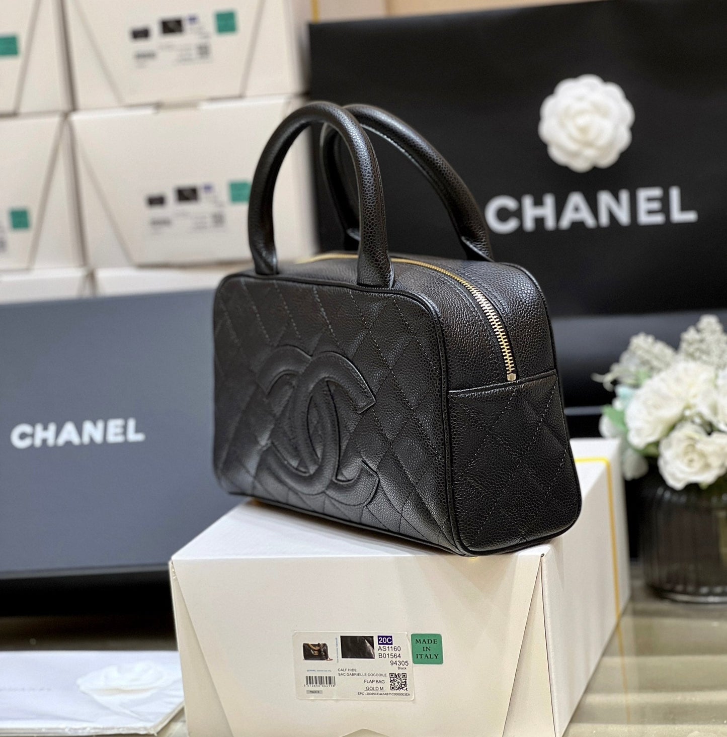 25S CHANEL QUILTED CAVIAR BOWLING BAG 27 IN BLACK CALFSKIN