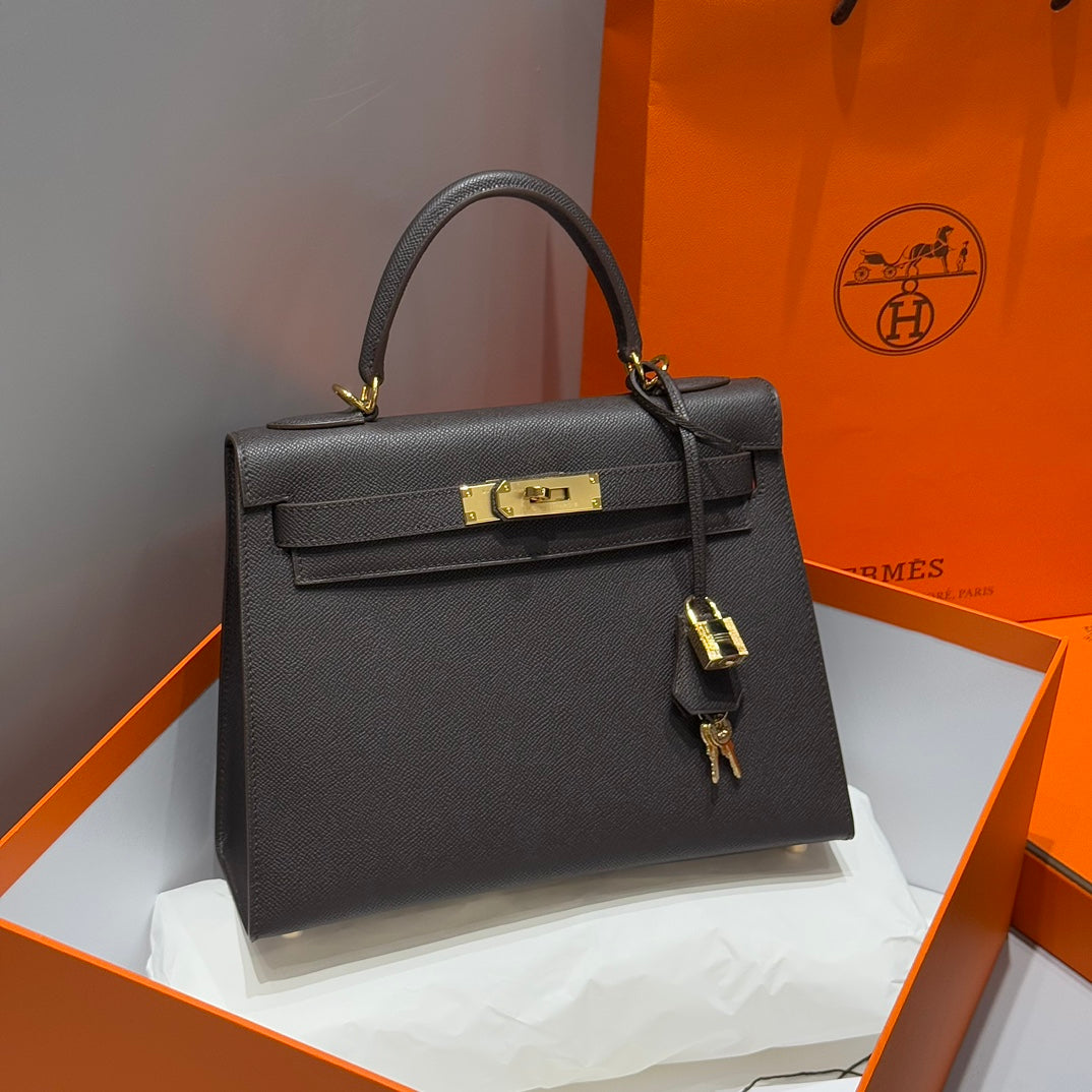 KELLY 28CM IN EBENE EPSOM CALFSKIN GOLD HARDWARE